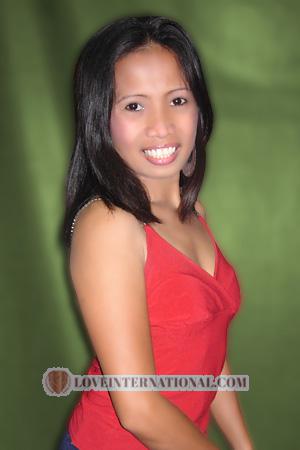 100334 - Evelyn Alter: 29 - Philippinen