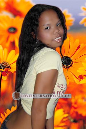 101606 - Lucenara Alter: 22 - Philippinen