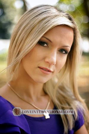 141903 - Alina Alter: 32 - Ukraine