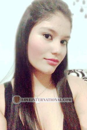 158032 - Camila Alter: 29 - Kolumbien