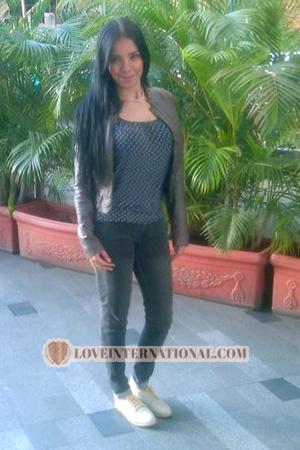 166654 - Carolina Alter: 34 - Venezuela