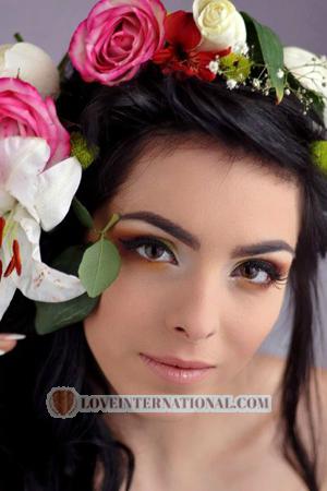 166937 - Anna Alter: 34 - Ukraine