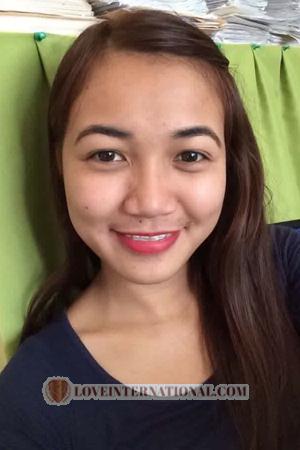 Ladies of Philippinen