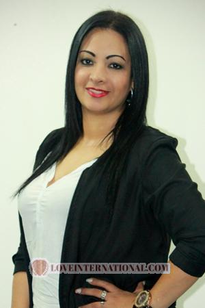 169471 - Leidy Esneda Alter: 42 - Kolumbien