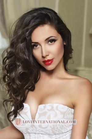 169707 - Anna Alter: 35 - Ukraine