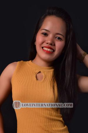Ladies of Philippinen