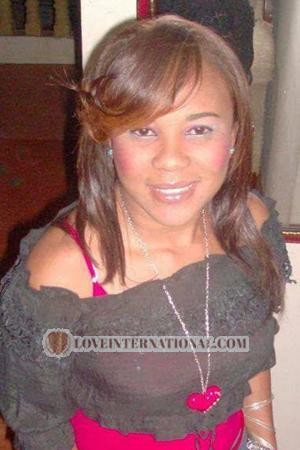 171564 - Zoraida Alter: 40 - Dominican Republic