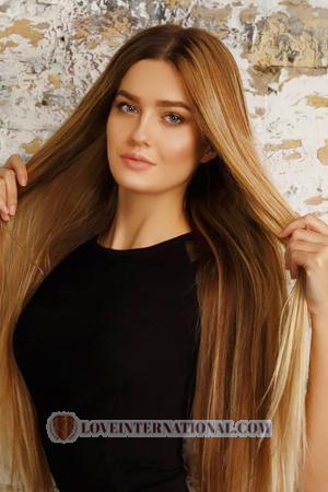 172854 - Alena Alter: 34 - Ukraine