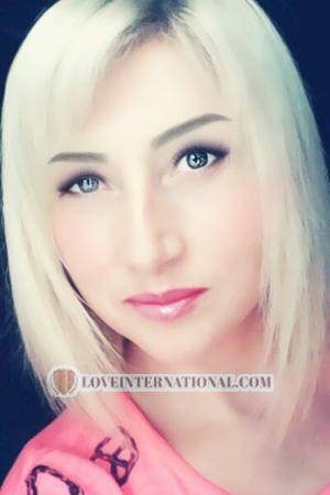 173944 - Anna Alter: 41 - Ukraine