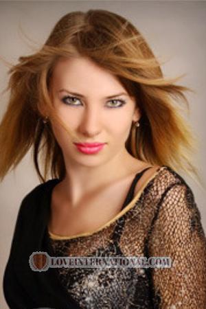174860 - Viktoriya Alter: 33 - Ukraine
