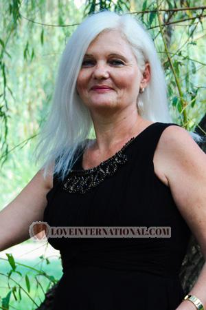 175813 - Elena Alter: 57 - Ukraine