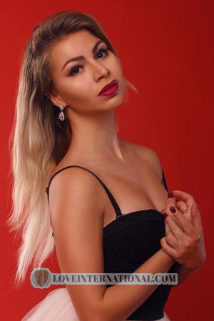 176465 - Anna Alter: 28 - Russland