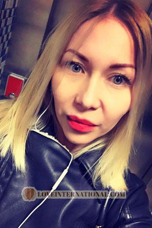 179566 - Liana Alter: 31 - Russland
