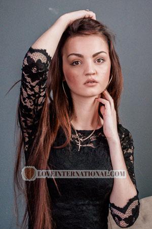 180375 - Anna Alter: 29 - Ukraine