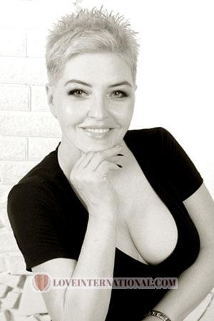 182388 - Yelena Alter: 50 - Ukraine