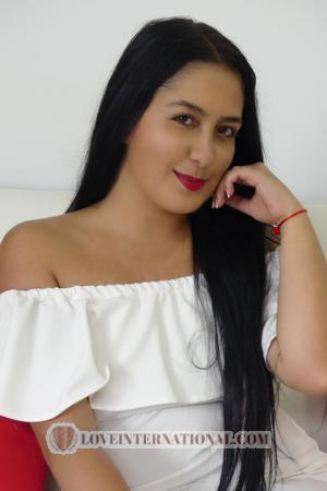 182974 - Angie Daniela Alter: 28 - Kolumbien