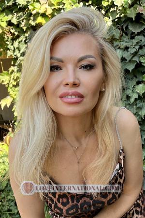 183383 - Ella Alter: 51 - Ukraine