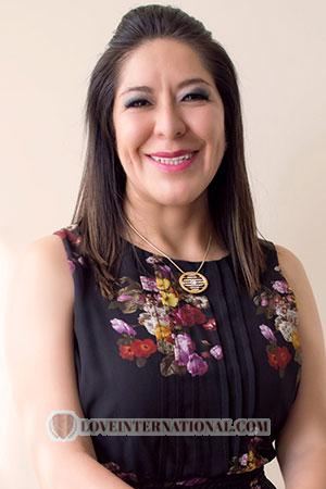 184691 - Nataly Alter: 39 - Peru