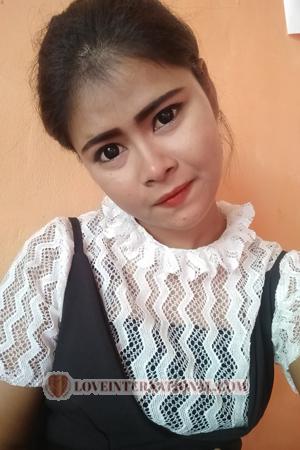 184698 - Baitoey Alter: 28 - Thailand
