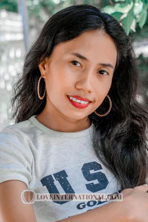 Ladies of Philippinen