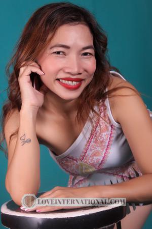 Ladies of Davao Stadt