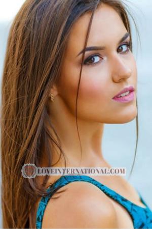 187992 - Valeriya Alter: 24 - Ukraine