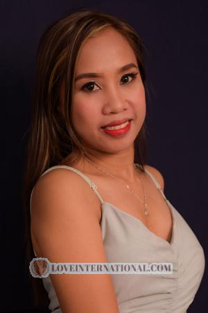 Ladies of Philippinen