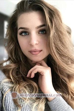 189153 - Anastasiya Alter: 25 - Ukraine