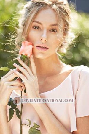 189733 - Katerina Alter: 31 - Ukraine