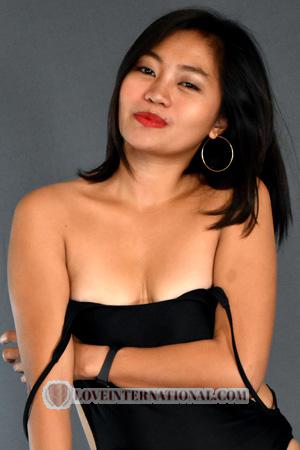 Ladies of Philippinen