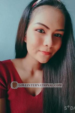 193504 - Pichaya Alter: 33 - Thailand