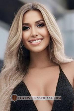 195084 - Larisa Alter: 38 - Ukraine