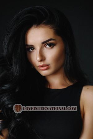 196265 - Alina Alter: 30 - Ukraine