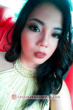 Ladies of Cebu Stadt