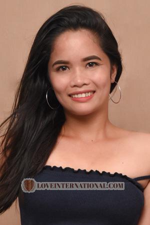 Ladies of Philippinen