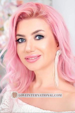 200533 - Natalia Alter: 42 - Ukraine