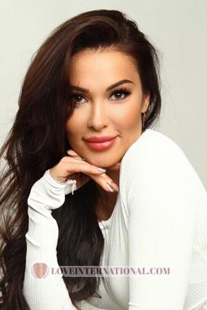 201500 - Lilia Alter: 37 - Russland