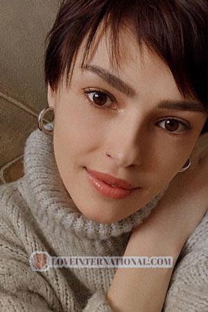 202479 - Olga Alter: 39 - Ukraine