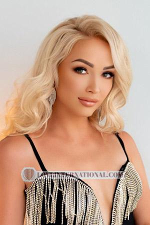 202742 - Tatiana Alter: 37 - Ukraine