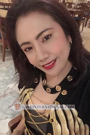 202834 - Nittaya Alter: 41 - Thailand