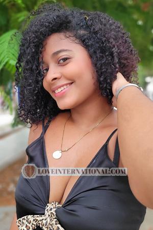203668 - Ximena Alter: 21 - Kolumbien