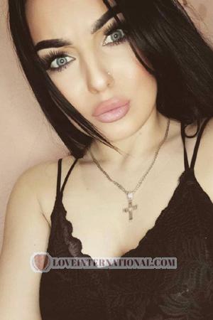 203953 - Alina Alter: 31 - Ukraine
