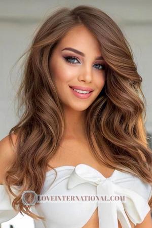 204670 - Anastasia Alter: 22 - Ukraine