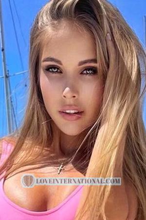 204835 - Vasilisa Alter: 37 - Italien