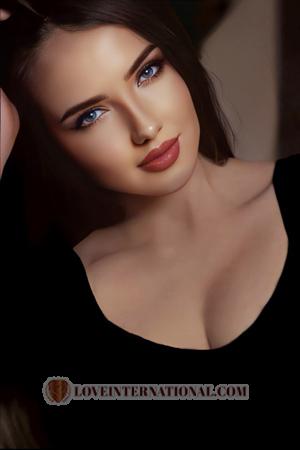 204898 - Tatiana Alter: 25 - Ukraine