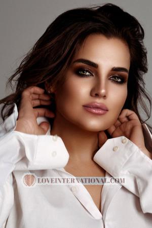 205548 - Yuliya Alter: 39 - Ukraine