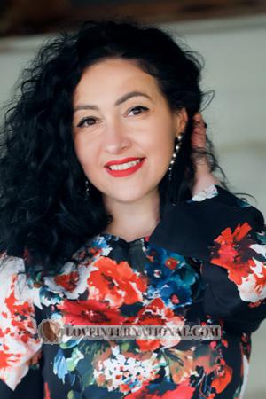 205702 - Olga Alter: 48 - Ukraine