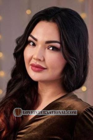 206248 - Dina Alter: 39 - Kasachstan