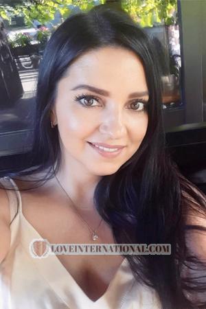 206461 - Oksana Alter: 43 - Ukraine