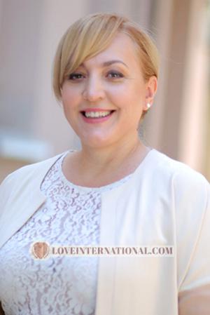 207312 - Angela Alter: 55 - Ukraine